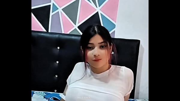 PORN ACTRESS TOUCHES HER TASTY PUSSY