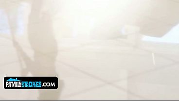 Busty Curvy Stepmom Penny Barber Gets Facial From Hung Stepson